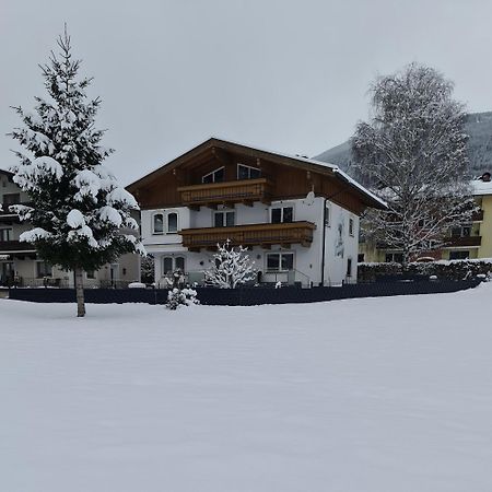 Appartement Monika Neukirchen am Großvenediger Eksteriør billede