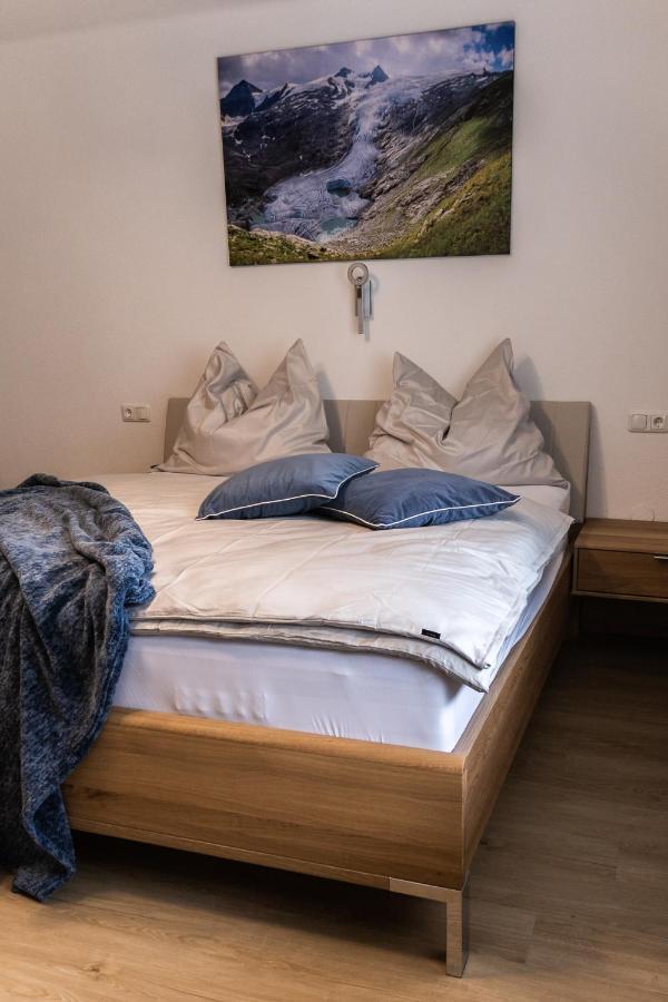 Appartement Monika Neukirchen am Großvenediger Eksteriør billede
